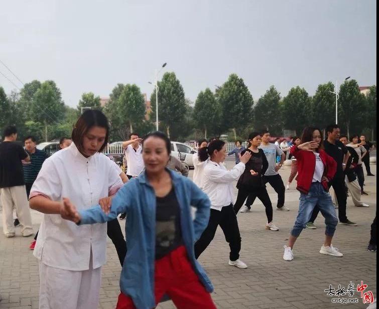 健康中国，共享太极，鄢陵县太极拳公益培训班圆满成功