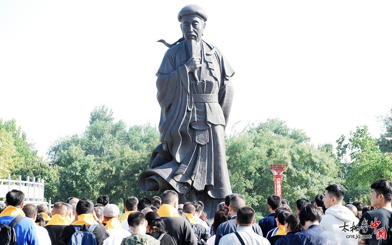 千名拳师走进陈家沟——太极拳大师陈庆州先生铜像揭幕仪式圆满举行