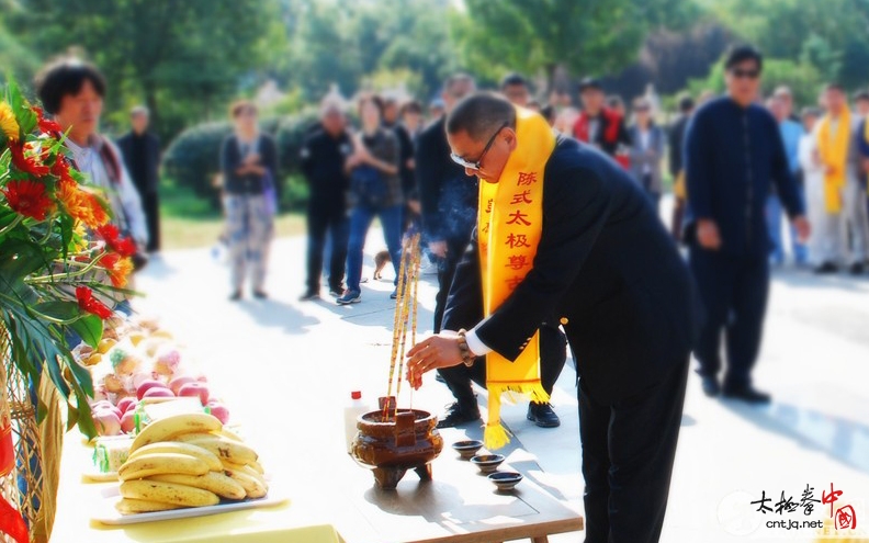 千名拳师走进陈家沟——太极拳大师陈庆州先生铜像揭幕仪式圆满举行