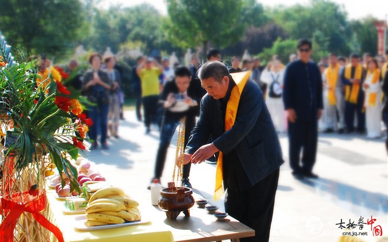 千名拳师走进陈家沟——太极拳大师陈庆州先生铜像揭幕仪式圆满举行