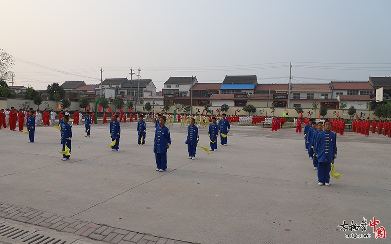 河南省武术特色学校验收专家组莅临温县祥云镇村小学、温县赵堡镇小学验收武术特色学校开展情况